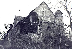 Waffenmuseum in Schwarzburg mit eingestürztem Turm