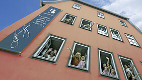 Ferienprogramm | Perlen fädeln