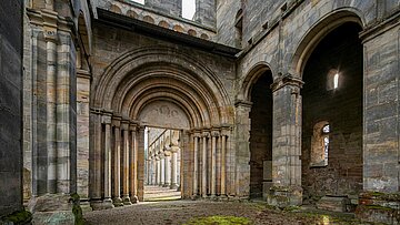 Portal der Klosterkirche Paulinzella